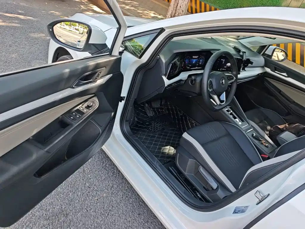 Volkswagen Golf — миниатюра 16