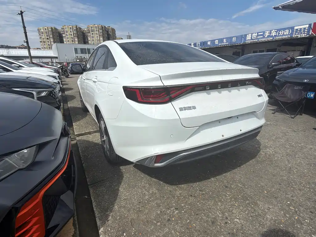 Geely Emgrand L — миниатюра 13