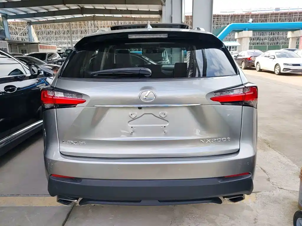 Lexus NX — миниатюра 6