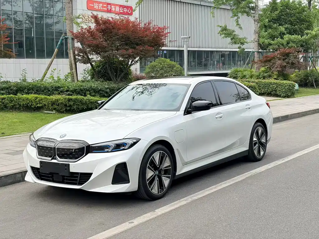 BMW i3 2024