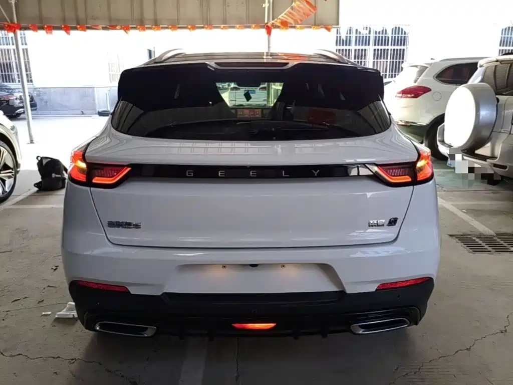 Geely Emgrand S — миниатюра 4