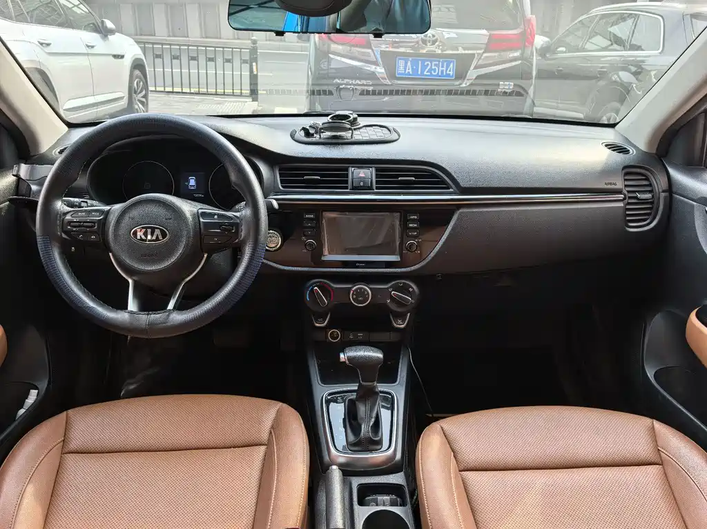 Kia KX Cross — миниатюра 11