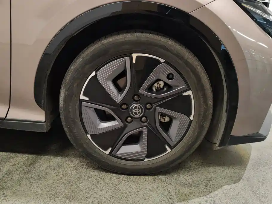 Toyota bZ3 — миниатюра 5