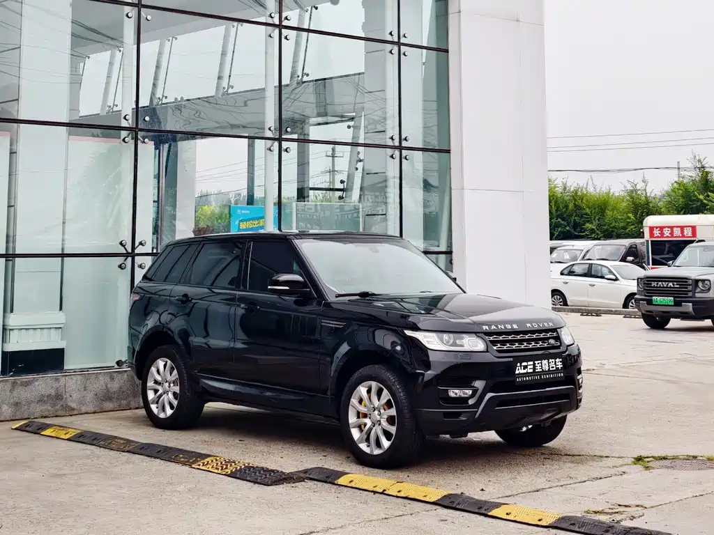 Land Rover Range Rover Sport 2017 3.0 SC V6 SE