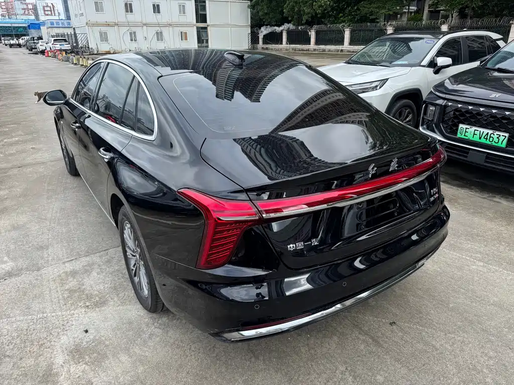 Hongqi Hongqi H5 — миниатюра 16