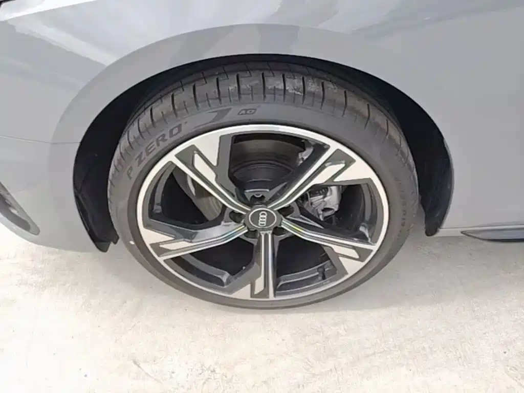 Audi A4L — миниатюра 23