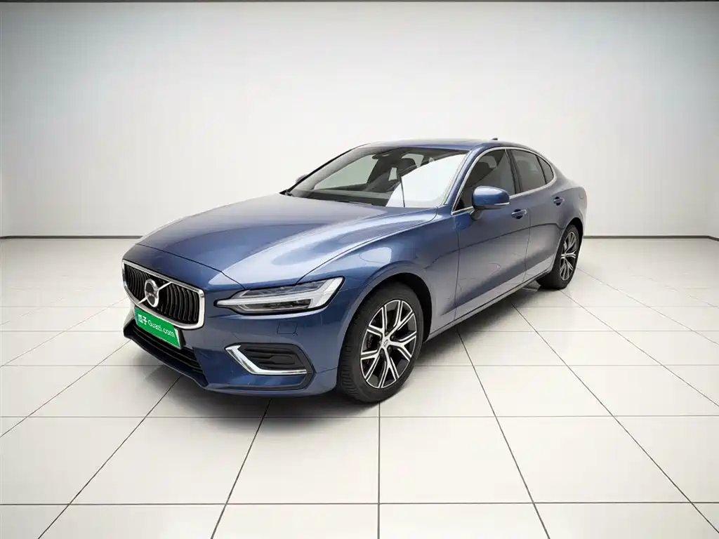 Volvo S60 2025