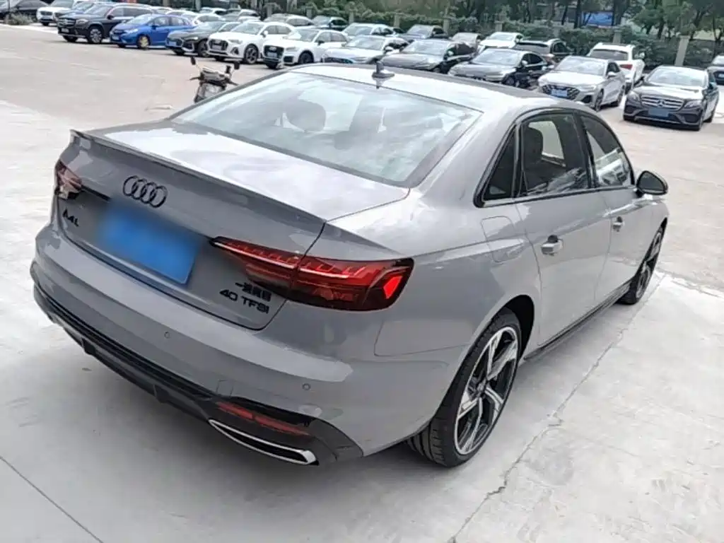 Audi A4L — миниатюра 7