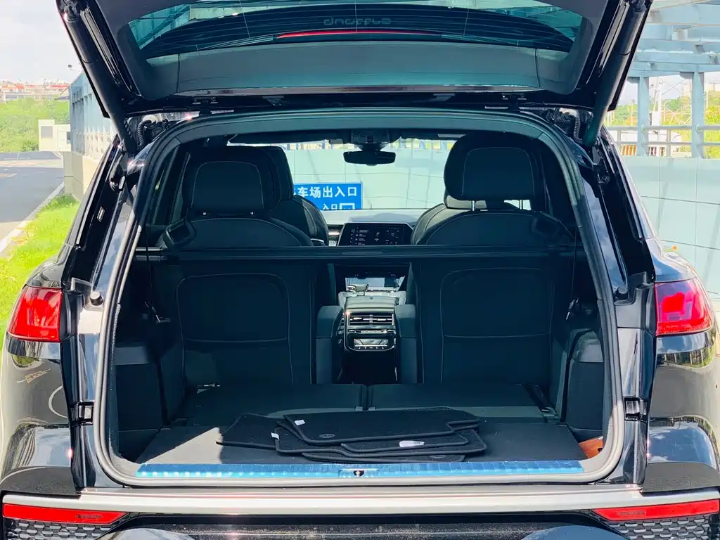 Audi Q6 — миниатюра 21