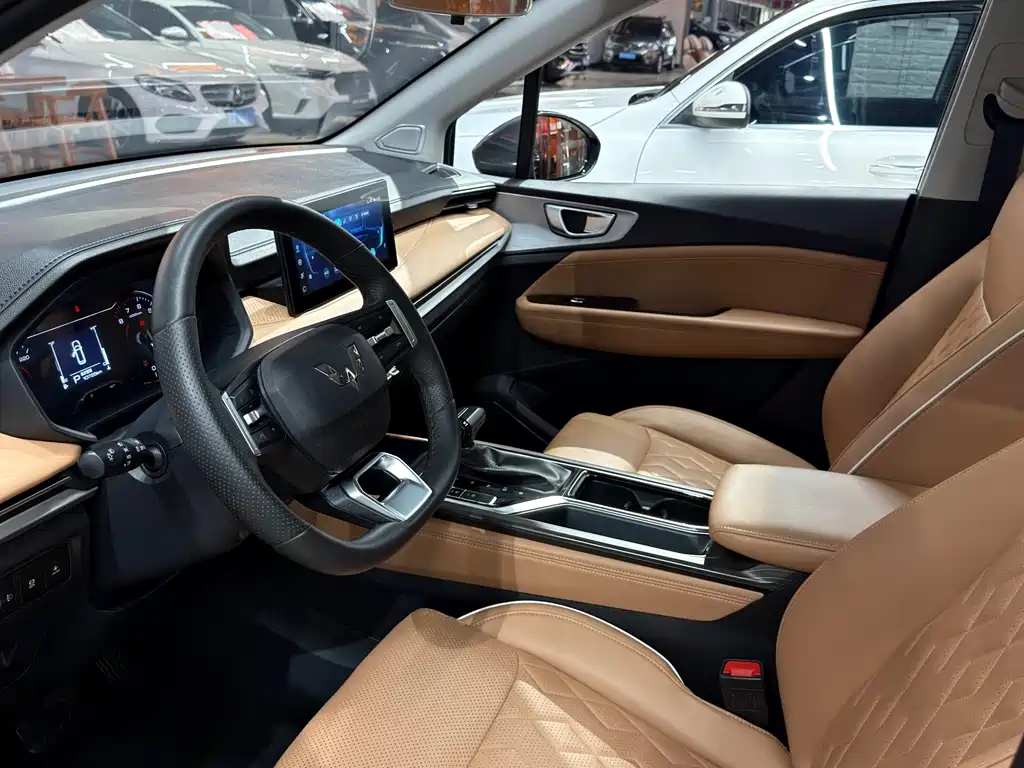 Wuling Jiachen — миниатюра 20