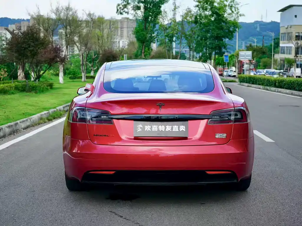 TESLA MODEL S