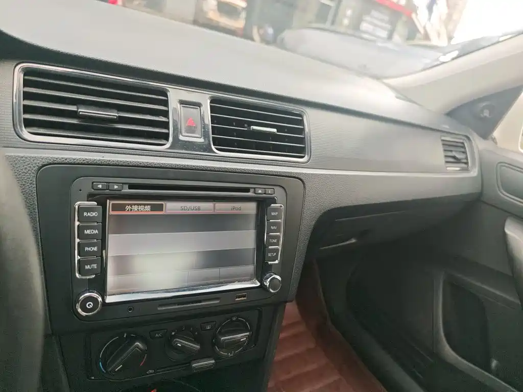 Volkswagen Santana — миниатюра 14