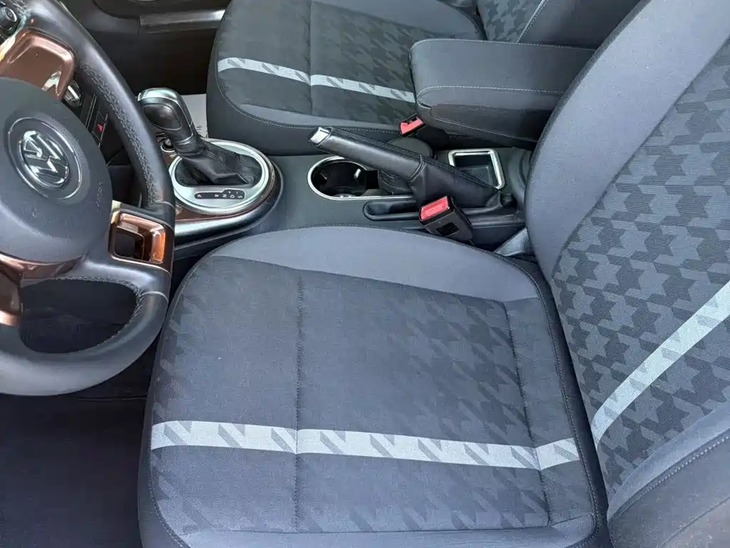 Volkswagen Beetle — миниатюра 4