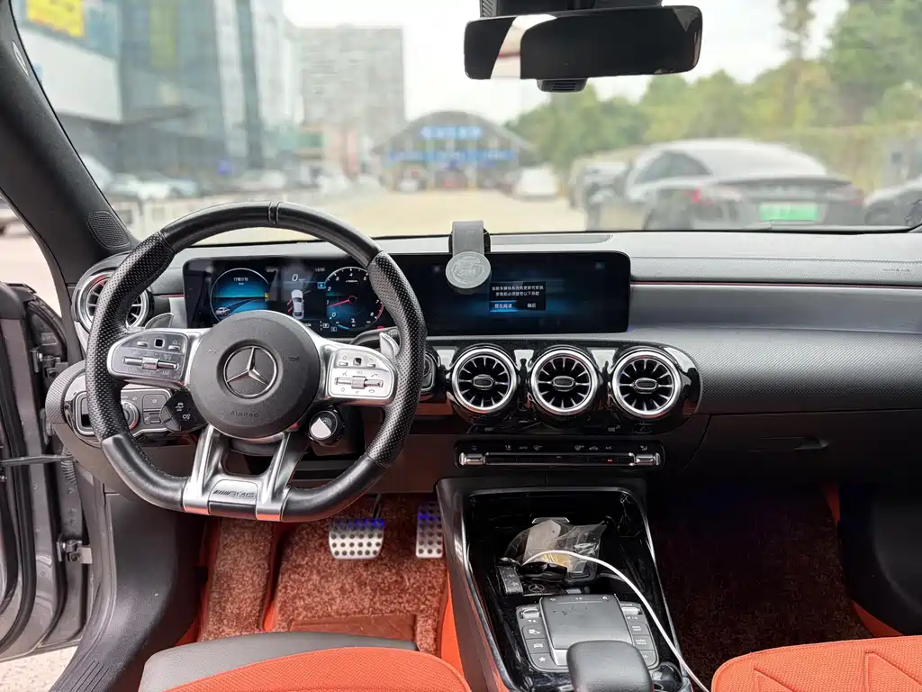 Mercedes-Benz CLA AMG — миниатюра 9