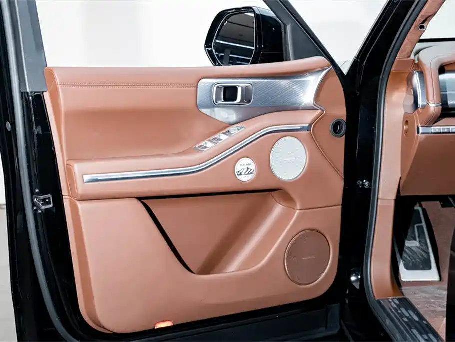 TANK TANK 700 NEW ENERGY