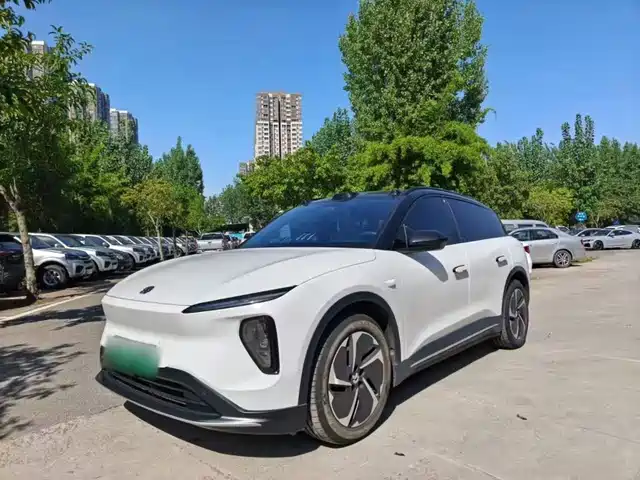 NIO ES6
