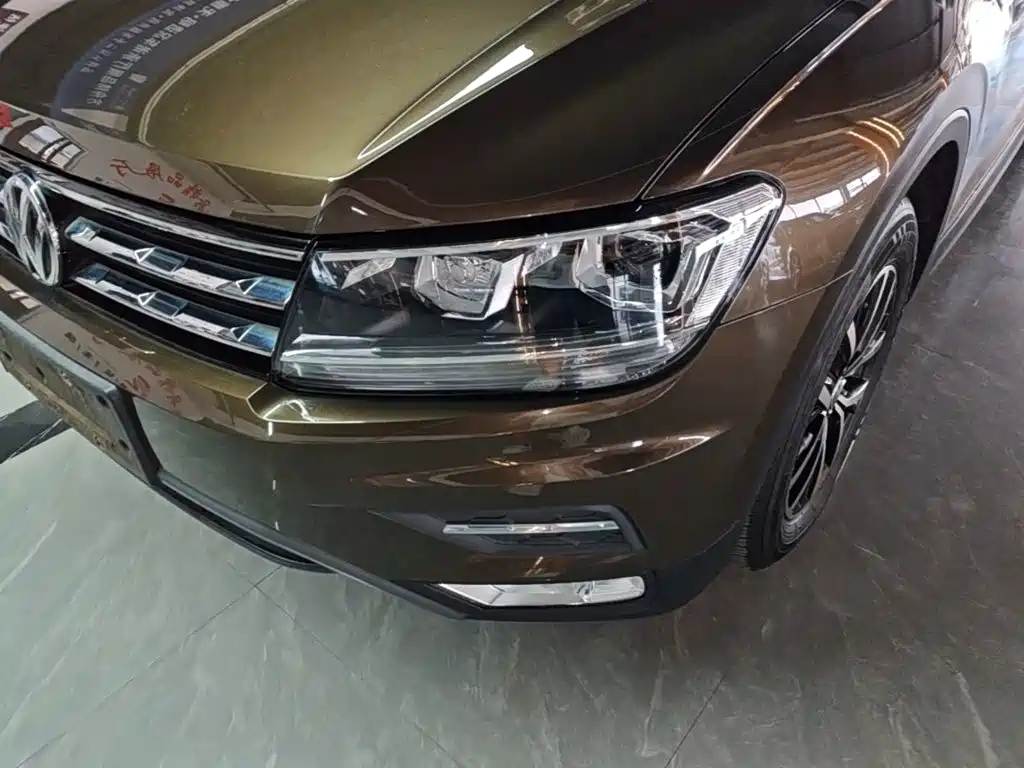 Volkswagen Tiguan L — миниатюра 24