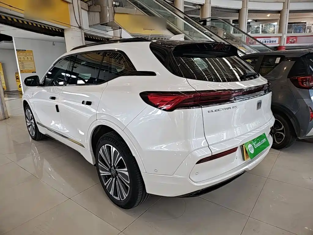 Buick E5 — миниатюра 5