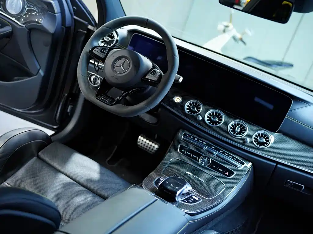 Mercedes-Benz E-Class AMG — миниатюра 31