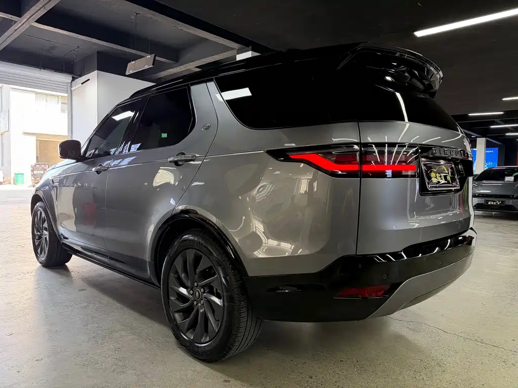 Land Rover Discovery 2022 — фото 14
