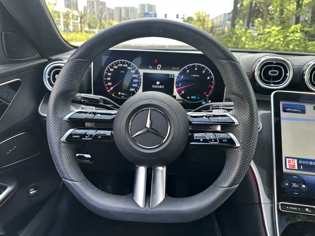 Mercedes-Benz C-Class — миниатюра 15