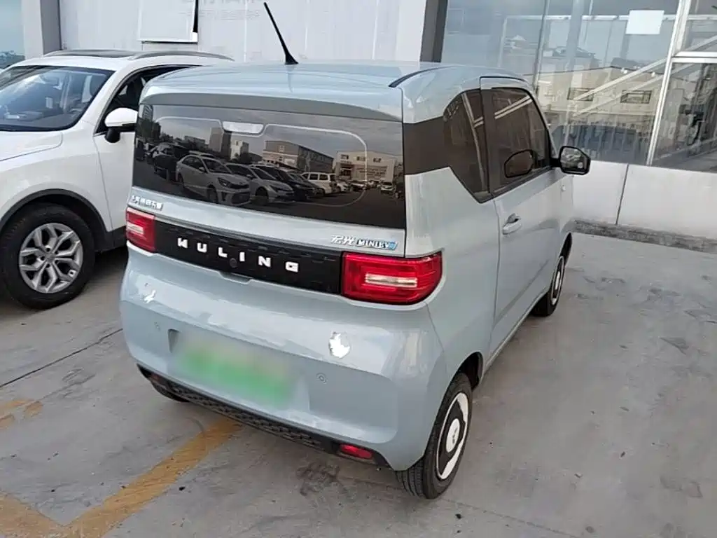 Wuling MINIEV — миниатюра 7