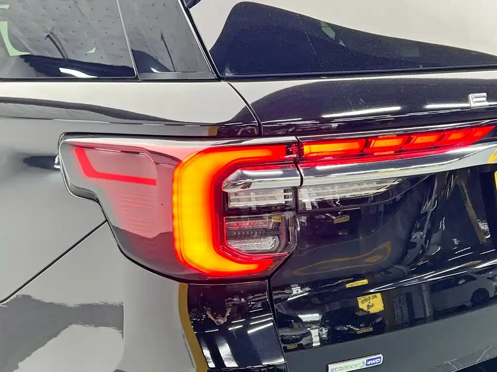 Ford Explorer — миниатюра 11