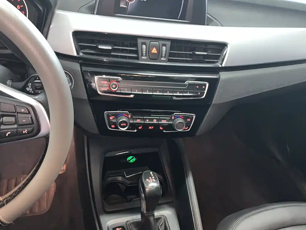 BMW X1 — миниатюра 5