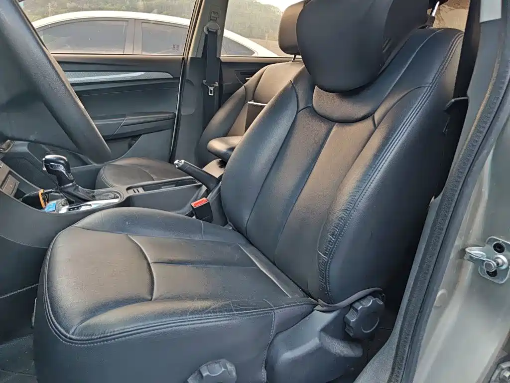 Roewe 360 — миниатюра 8
