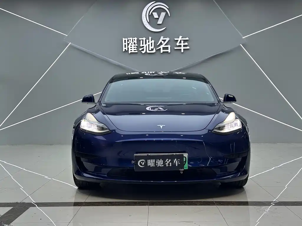 Tesla Model 3 — миниатюра 2