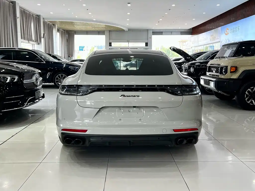 Porsche Panamera — миниатюра 6