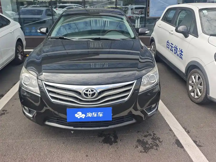 Toyota Camry — миниатюра 2