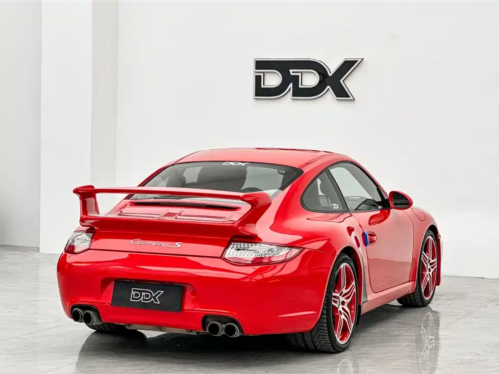 Porsche 911 2010 Carrera S 3.8L