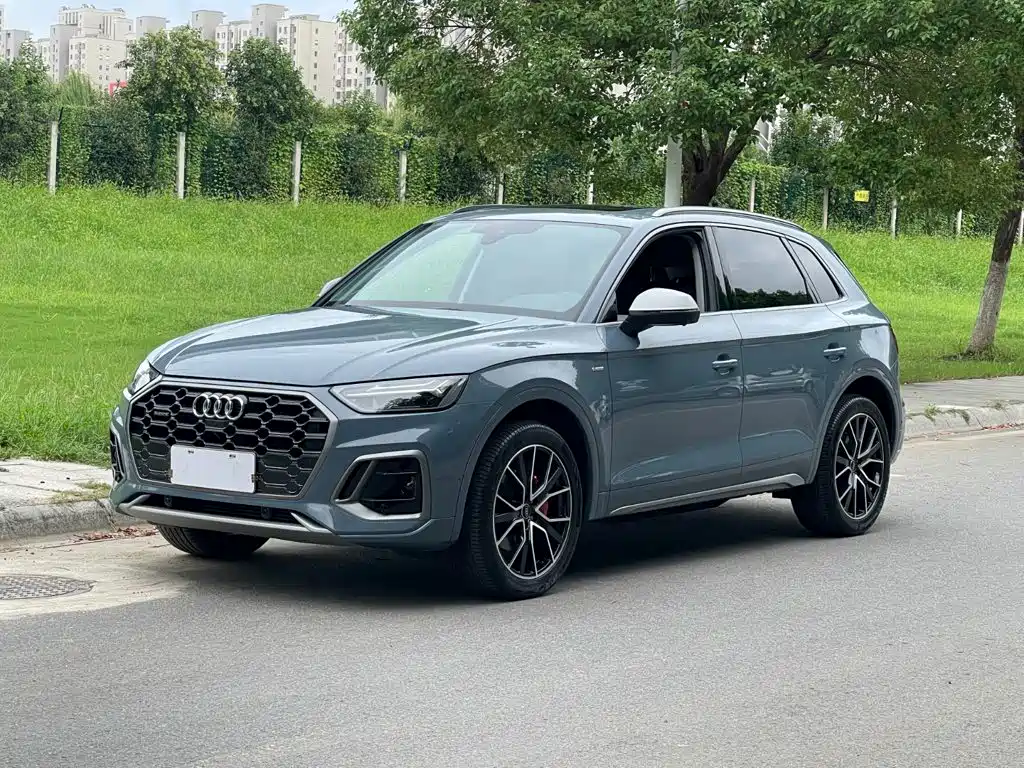 Audi Q5L — миниатюра 2