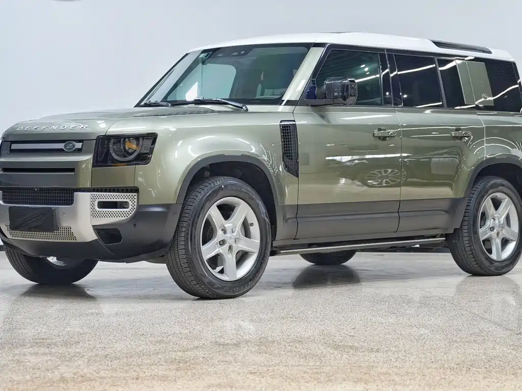 Land Rover Defender 2021