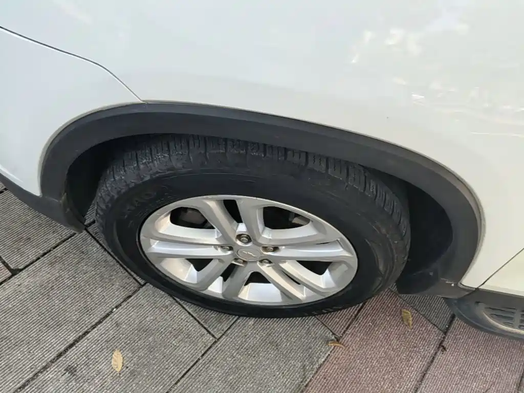 Chevrolet Trax — миниатюра 23