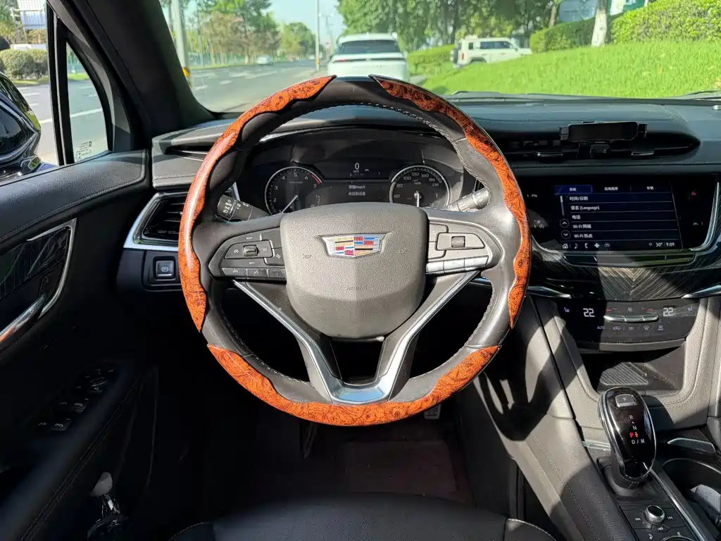 Cadillac XT6 — миниатюра 14