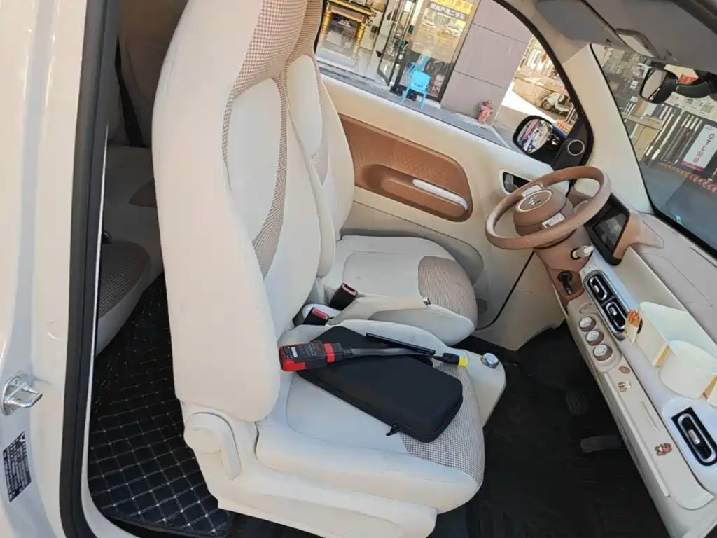 Wuling MINIEV — миниатюра 25