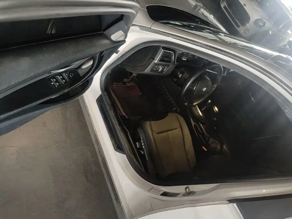 BMW 3 Series — миниатюра 16