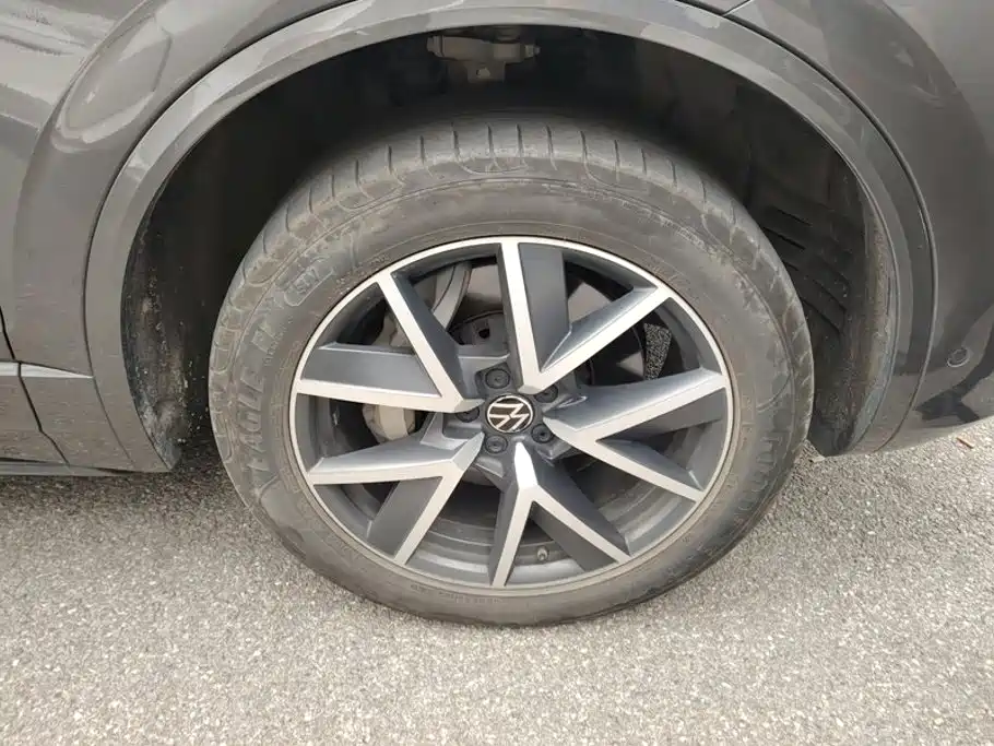 Volkswagen Touareg — миниатюра 6