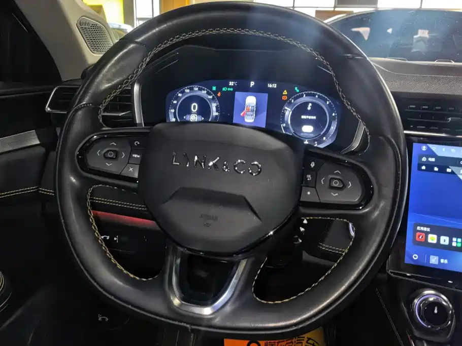 Lynk & Co 01 — миниатюра 15