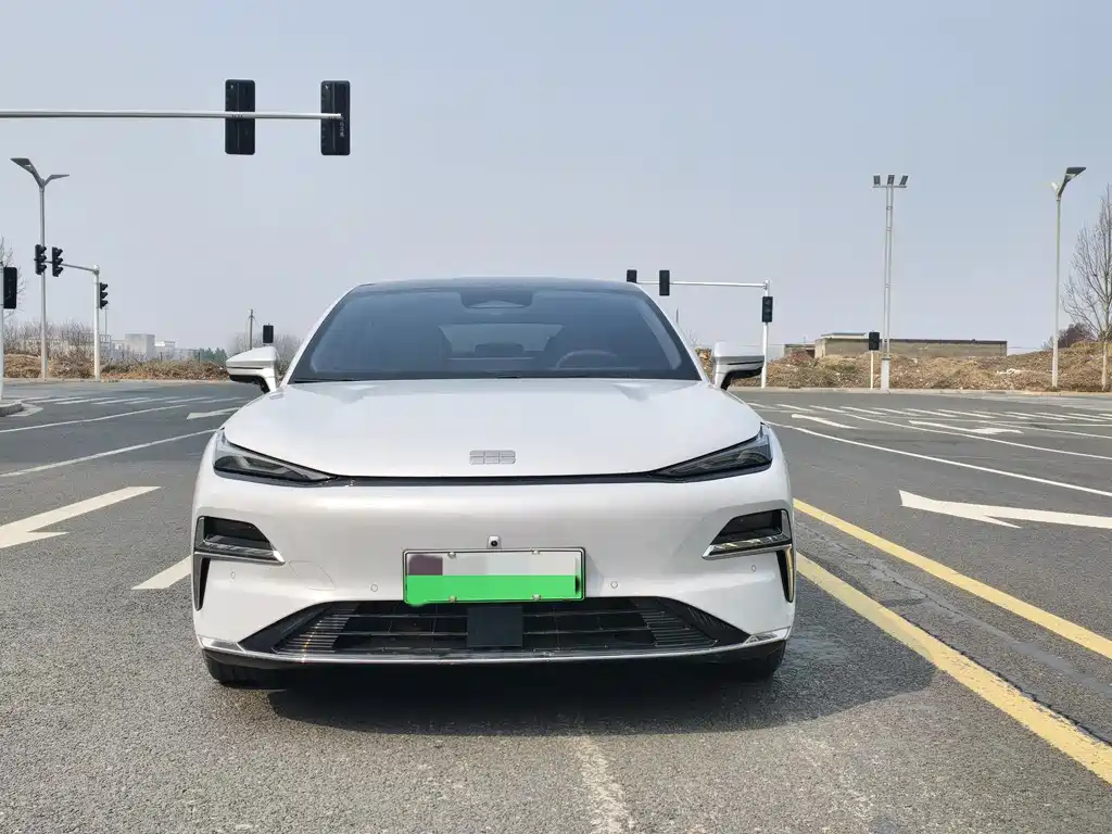 GEELY GALAXY GALAXY SPARKLE 8