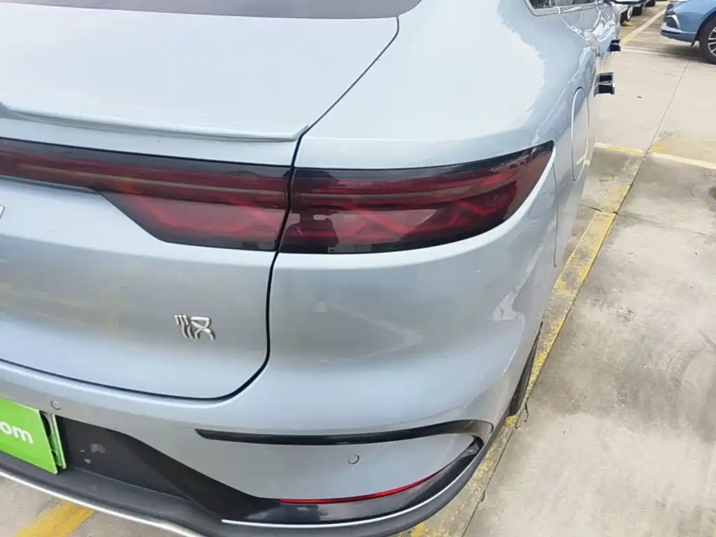 BYD Han — миниатюра 8