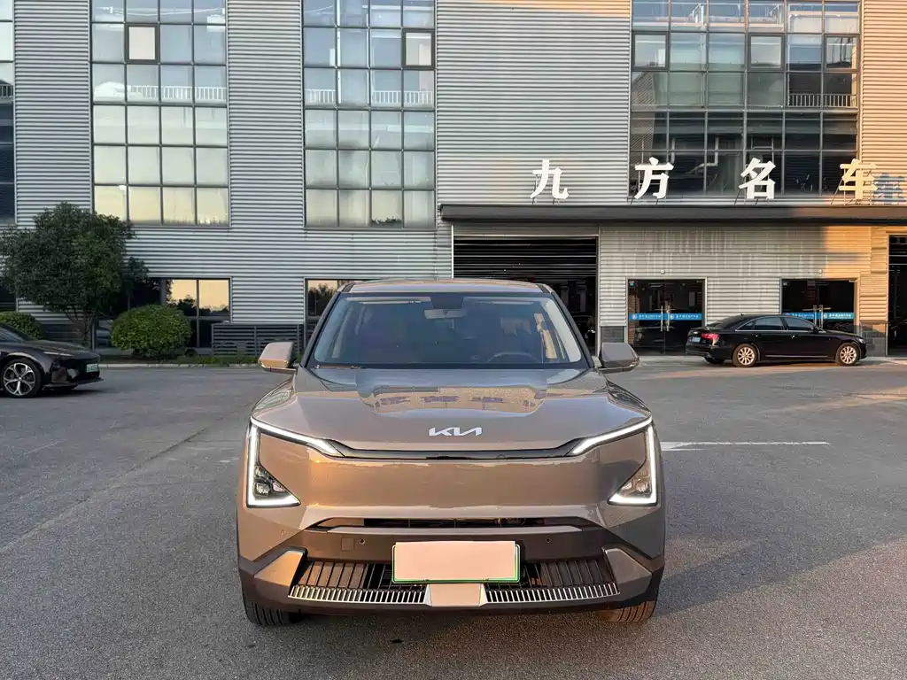 Kia EV5 — миниатюра 10