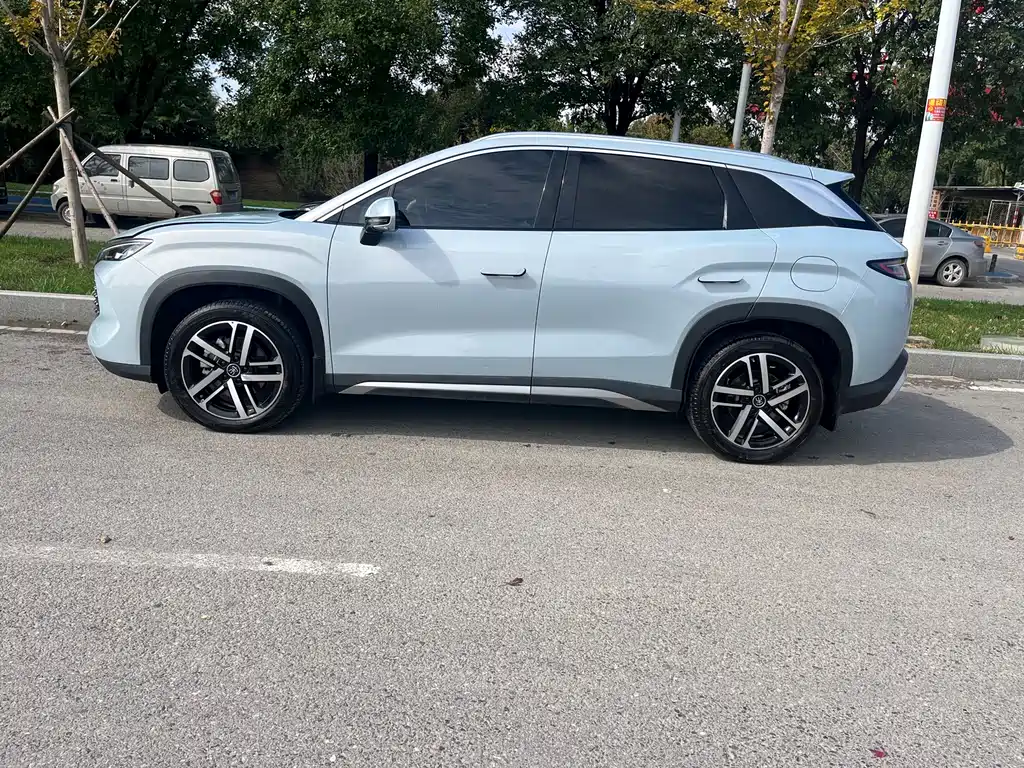BYD L DM-i — миниатюра 16