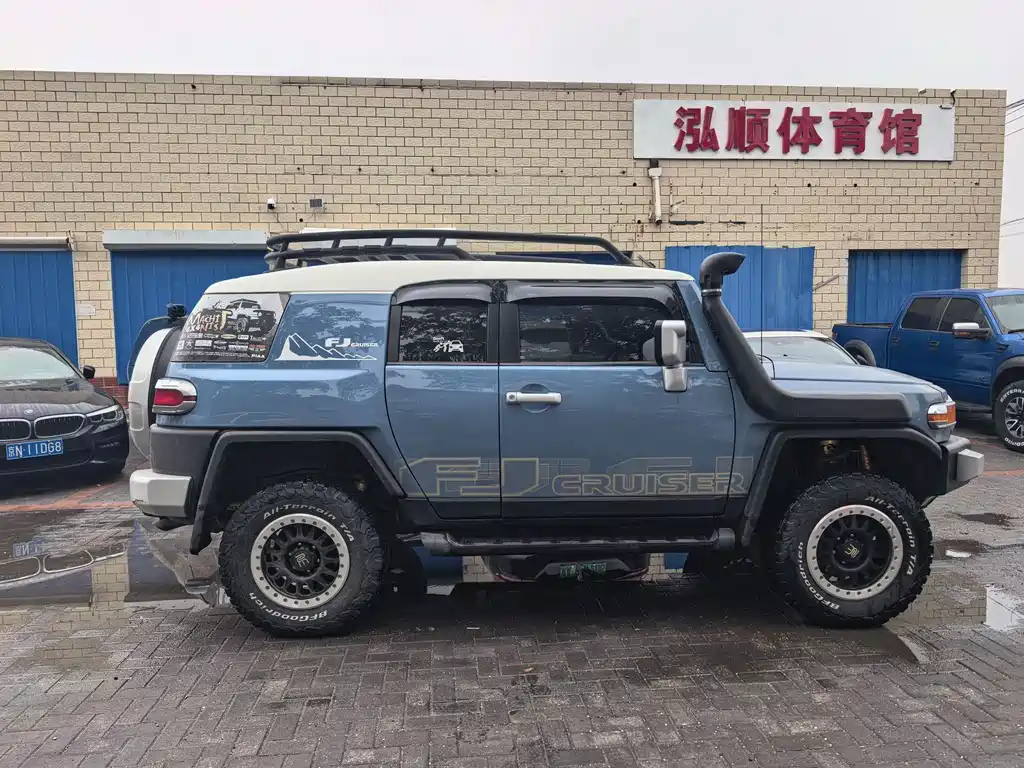 Toyota FJ Cruiser FJ 2019 4.0L AT