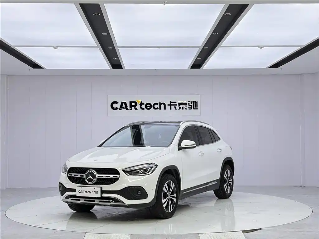 Mercedes-Benz GLA 2021