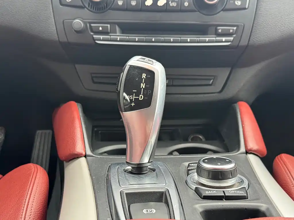 BMW X6 — миниатюра 26