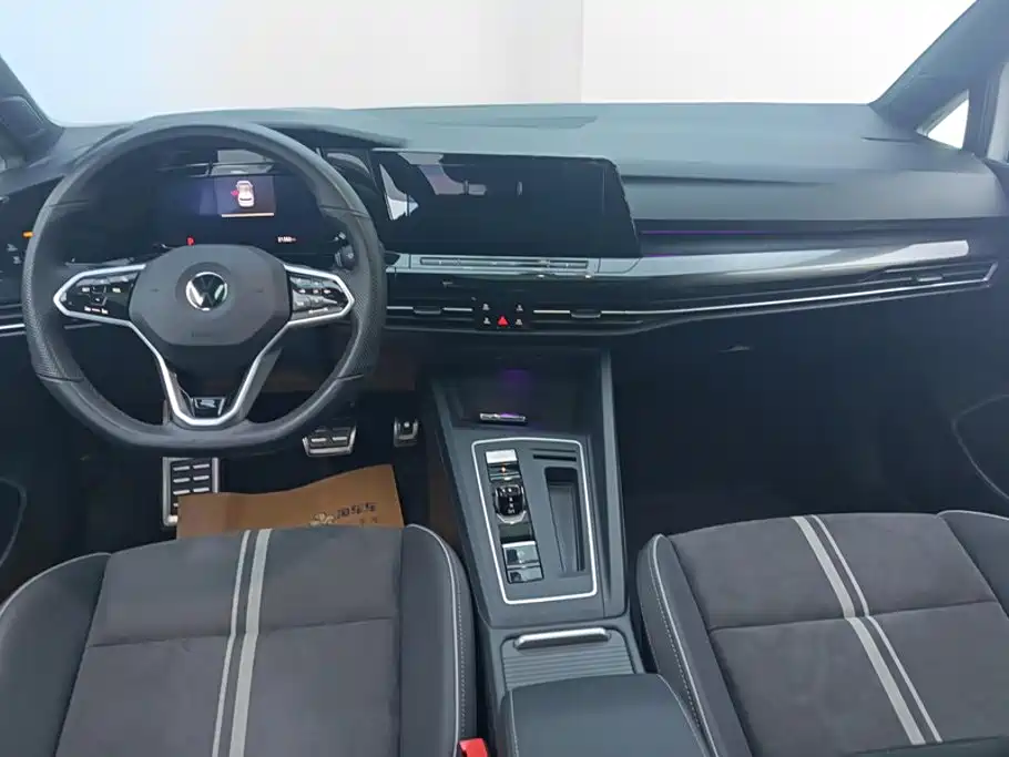Volkswagen Golf — миниатюра 12