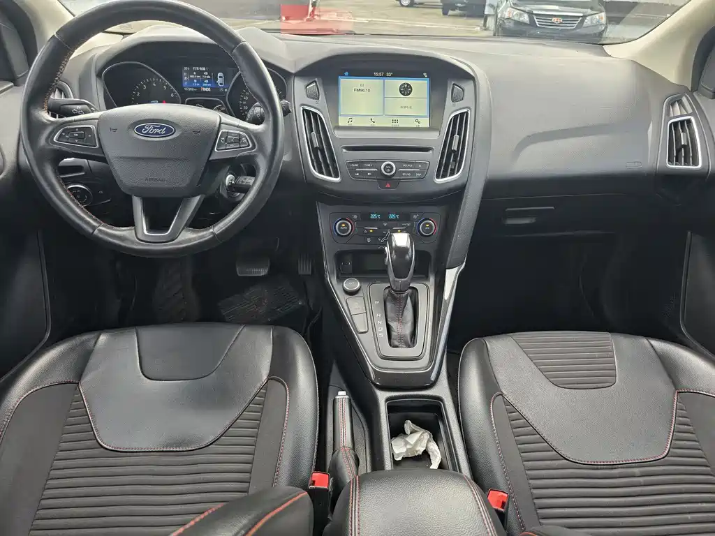 Ford Focus — миниатюра 10